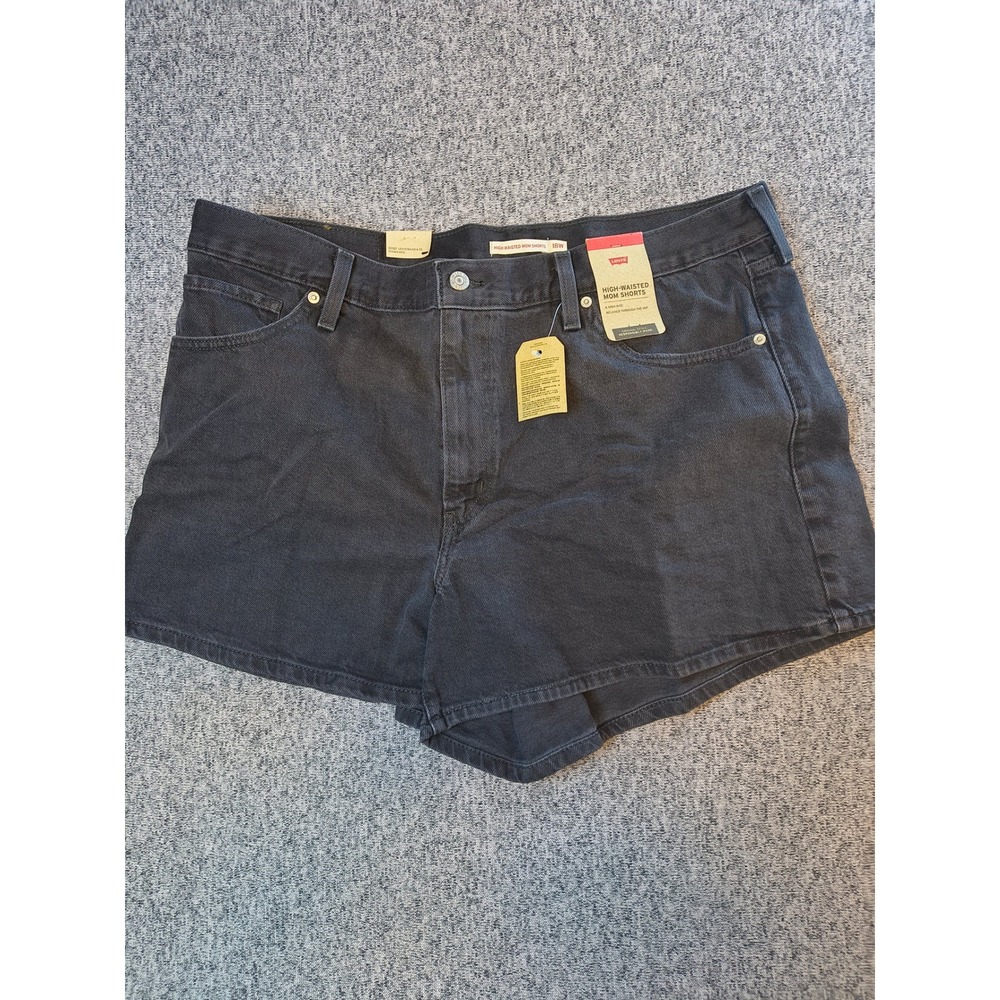 Levis High Waisted Mom Shorts Black Denim Size 18W A1966-0000
